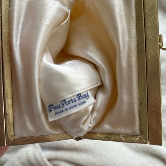 Vintage beaded fine arts bag - Picture 2 of 2